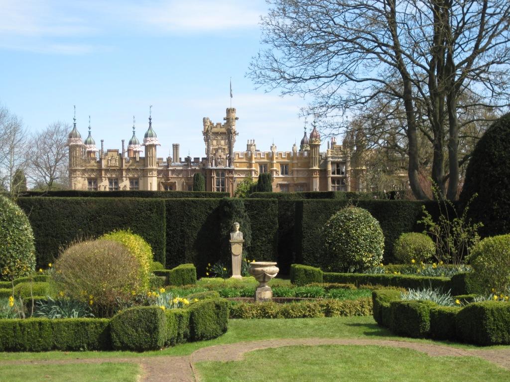 Knebworth- April gardens.JPG