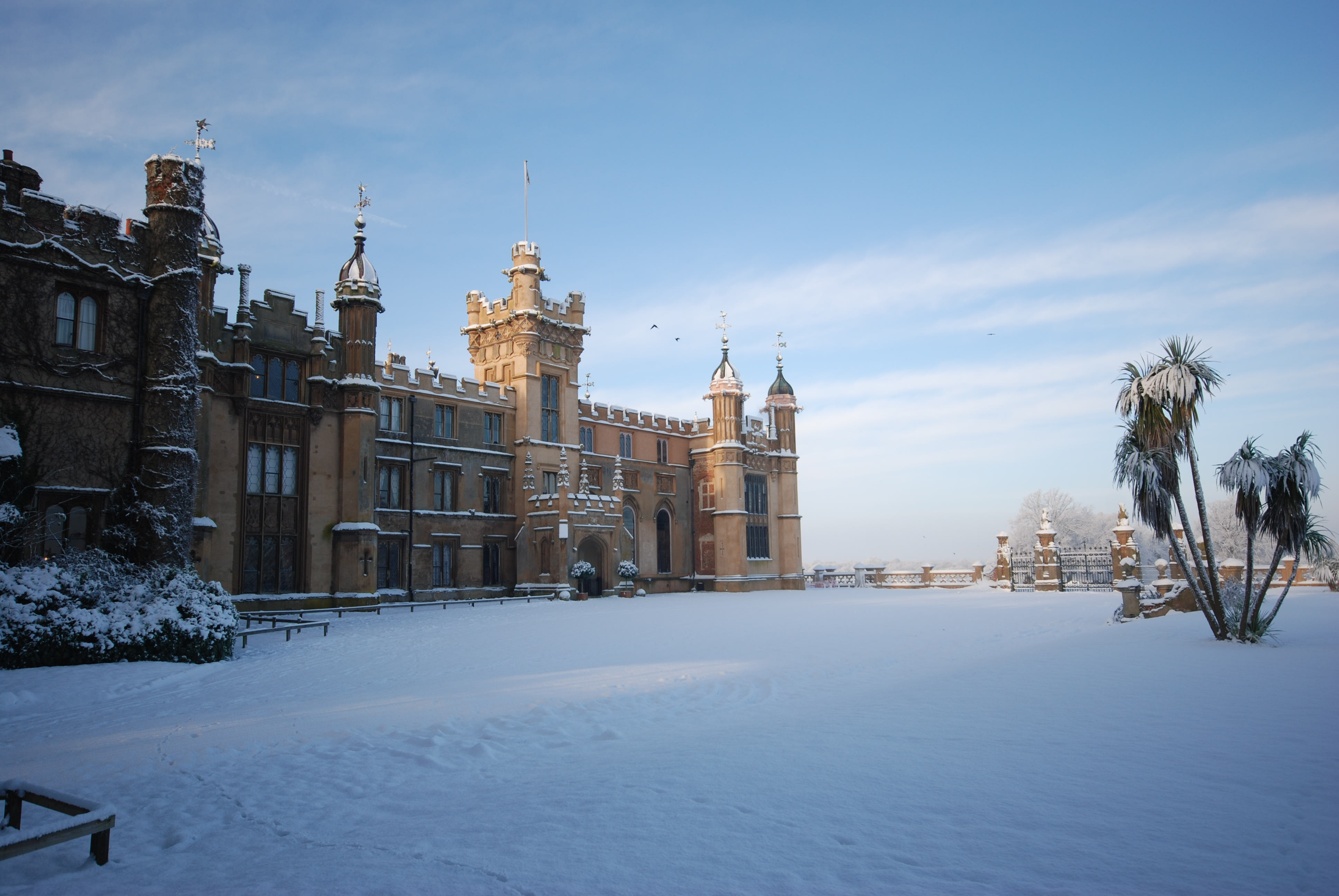 snow knebworth.JPG