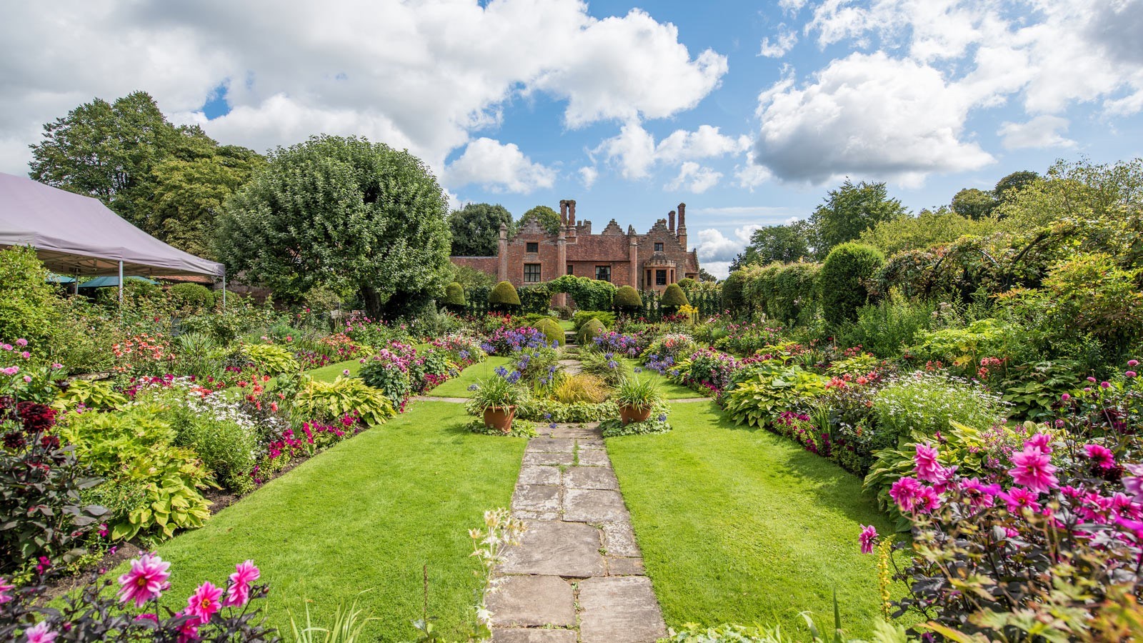 2e615d0a-ae19-498d-9c44-9db9f00ffbca-view to house.jpg